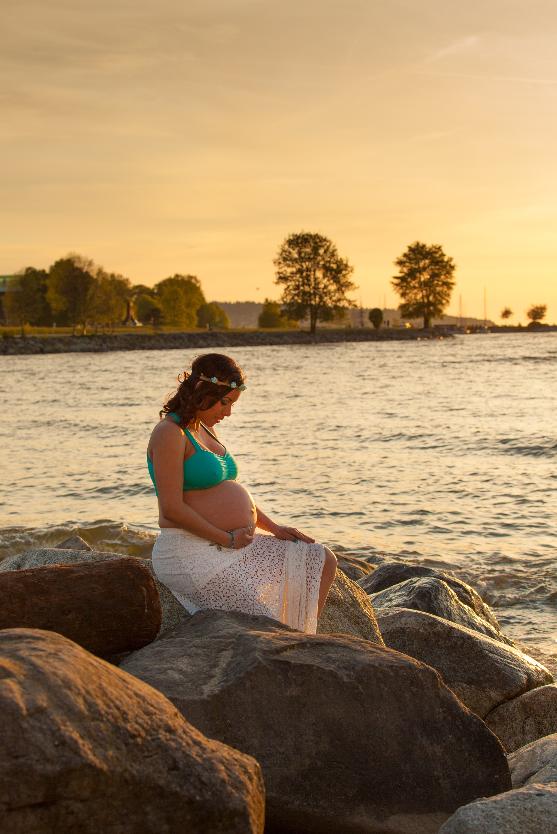 Vancouver Maternity Photographer Oren & Jones Photography